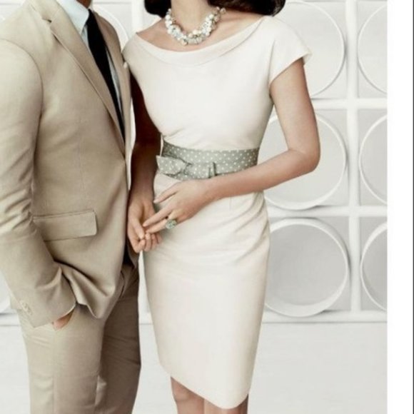 New with tags Banana Republic limited edition Mad Men dress size 4 - Picture 1 of 11